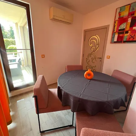 арт апартмент 2 Apartment Sarafowo
